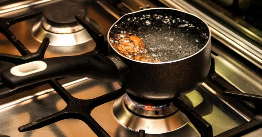 Can You Boil Water in Cast Iron Cookware?