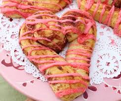 16 Crescent Roll Valentine Desserts Recipes