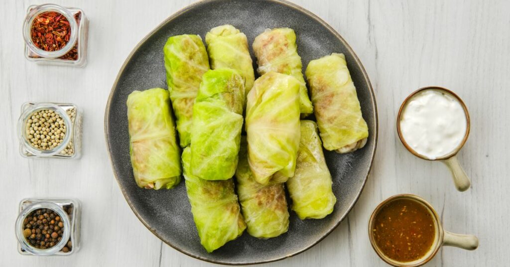 Does Sour Cream Go With Cabbage Rolls?