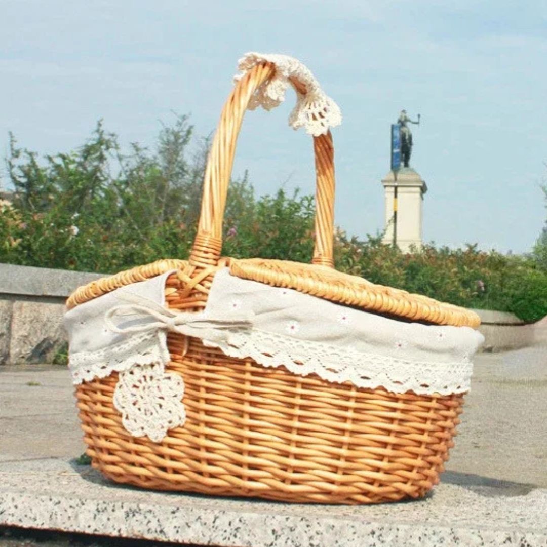 Wicker Basket With Handle - Hand Woven Natural Wicker Storage Basket for Home Decor and Kitchen Organization